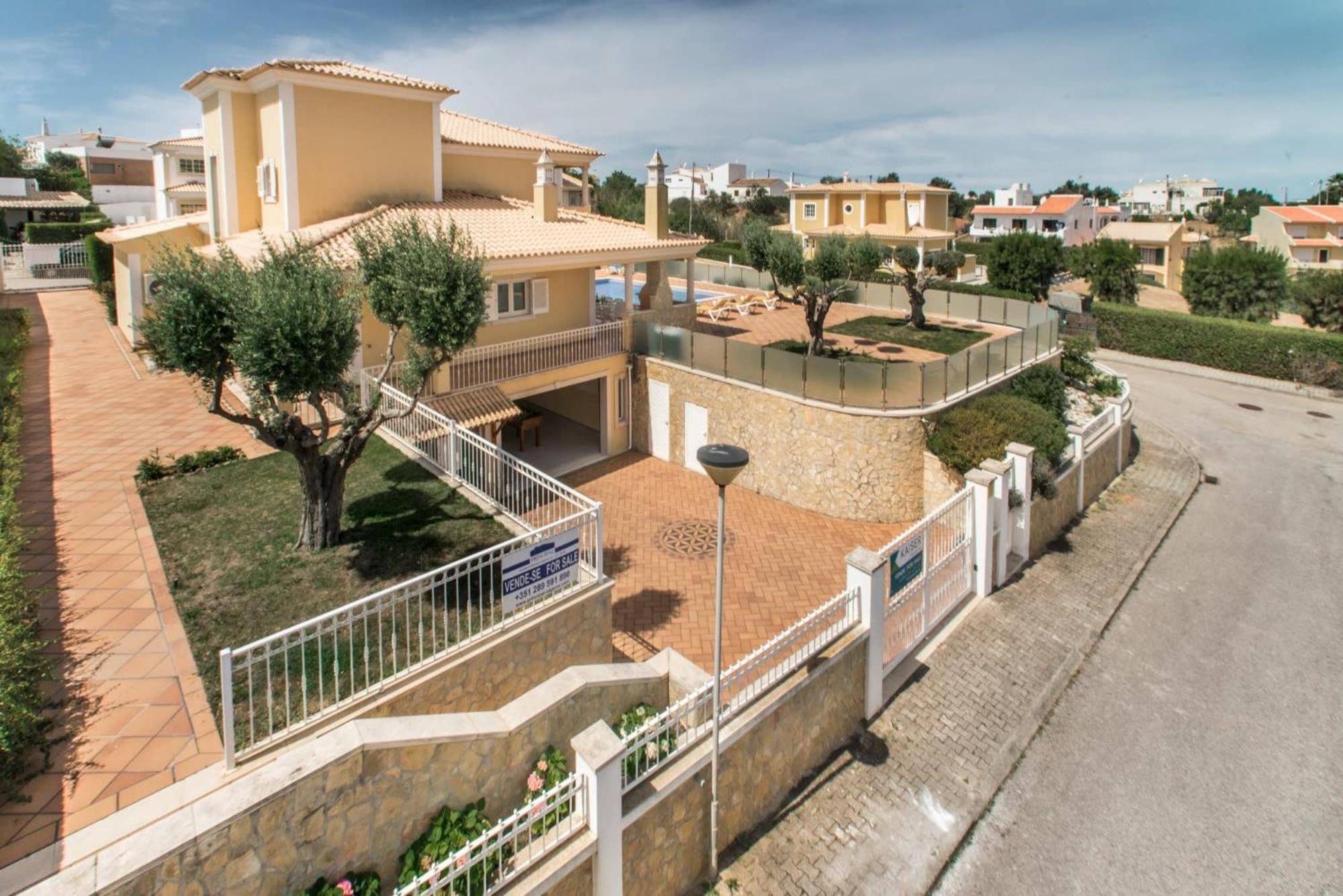 Villa Das Oliveiras Amazing Location Walk To Marina Restaurants Beach Albufeira Exterior foto